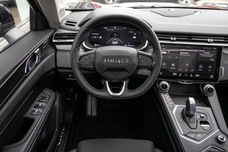 Vehicle Image 17