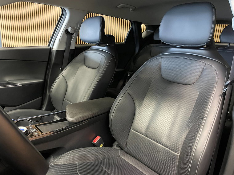 Vehicle Image 36
