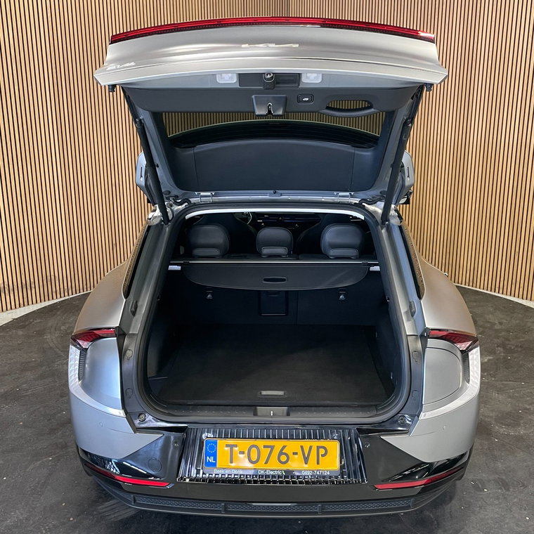 Vehicle Image 40