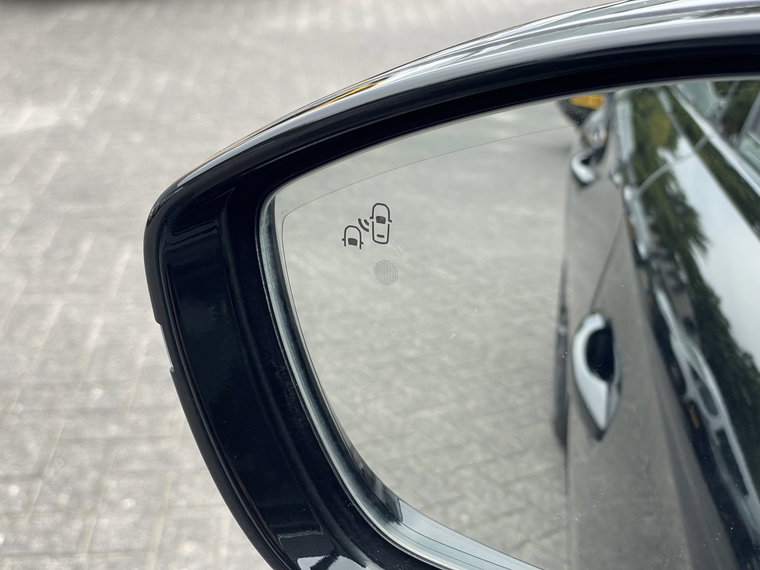 Vehicle Image 45