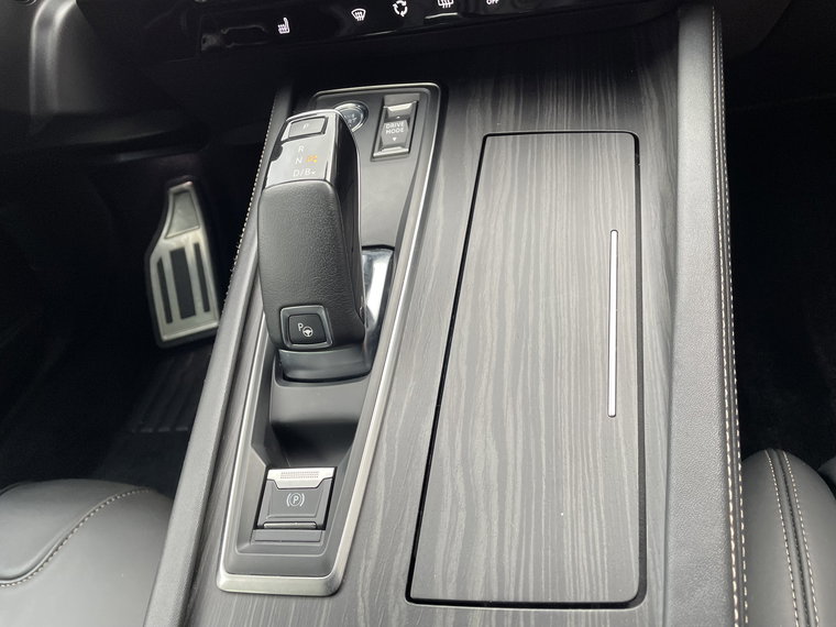 Vehicle Image 60