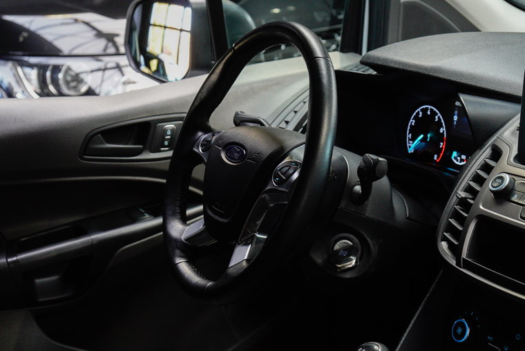 Vehicle Image 14