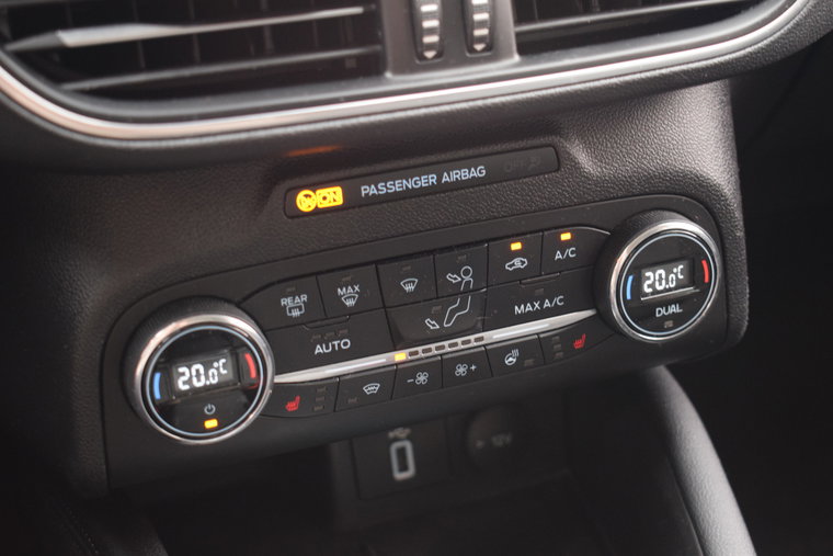 Vehicle Image 27