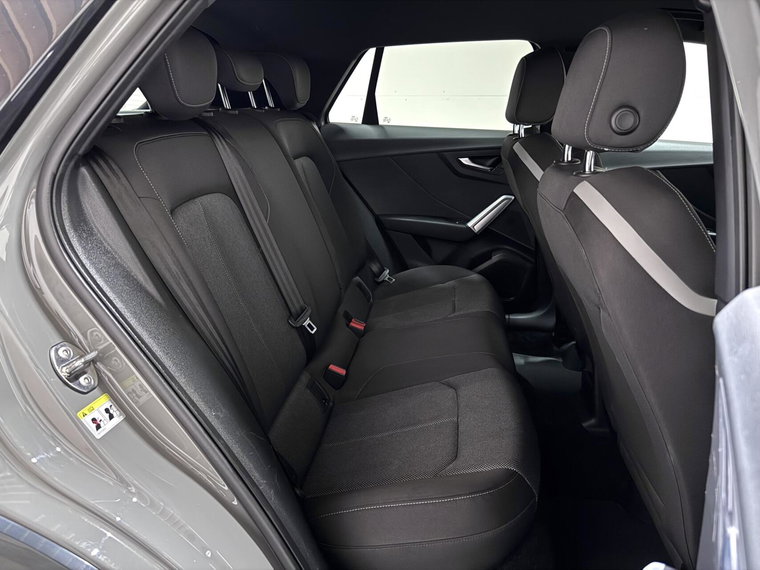 Vehicle Image 22