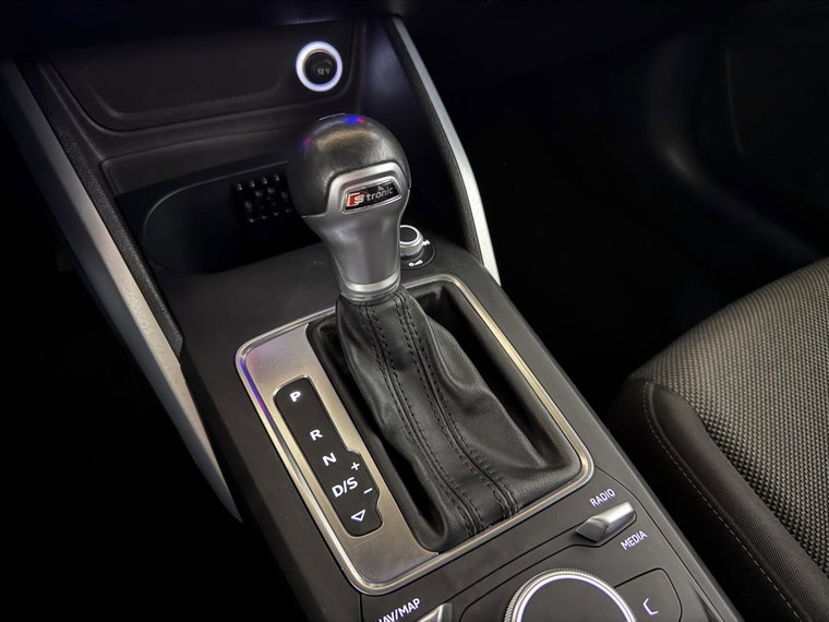 Vehicle Image 40
