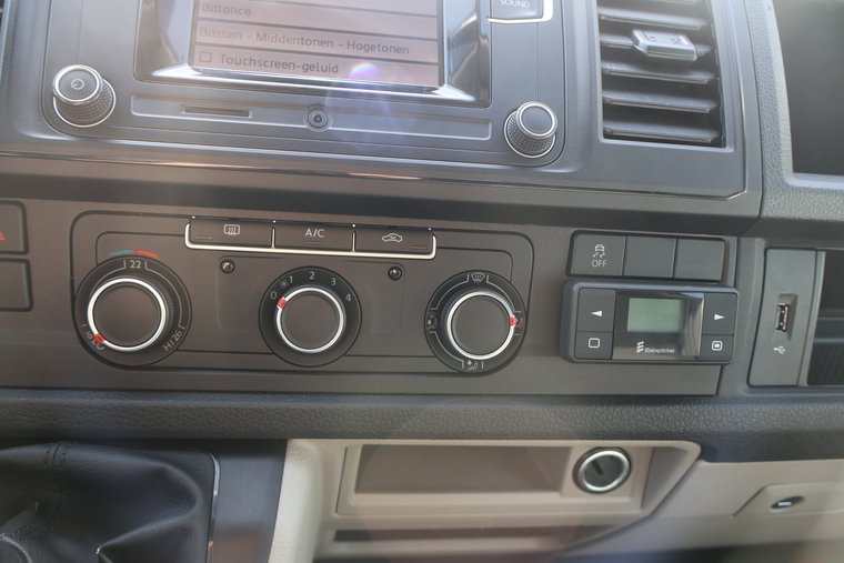 Vehicle Image 26