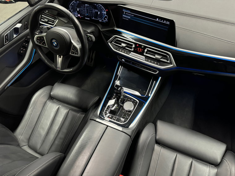 Vehicle Image 40
