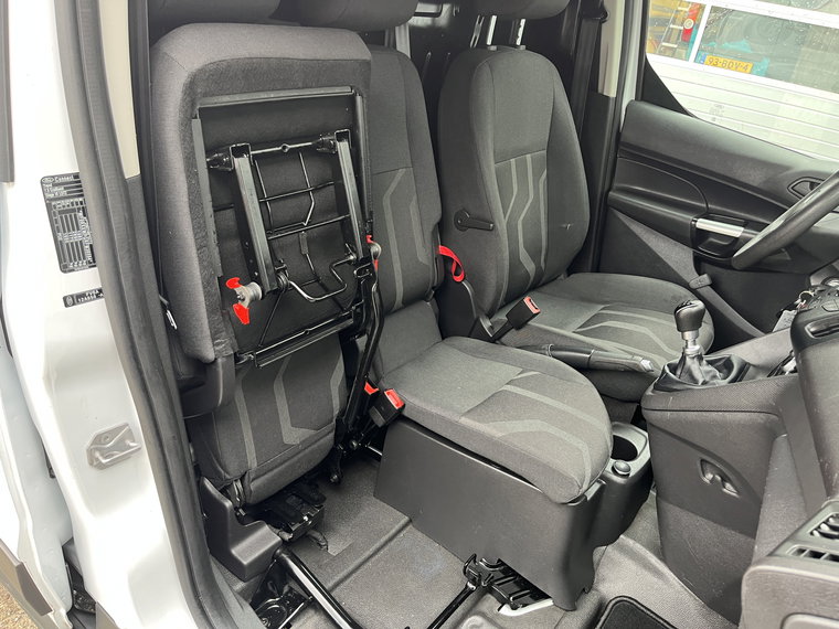 Vehicle Image 38