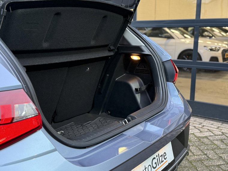 Vehicle Image 24