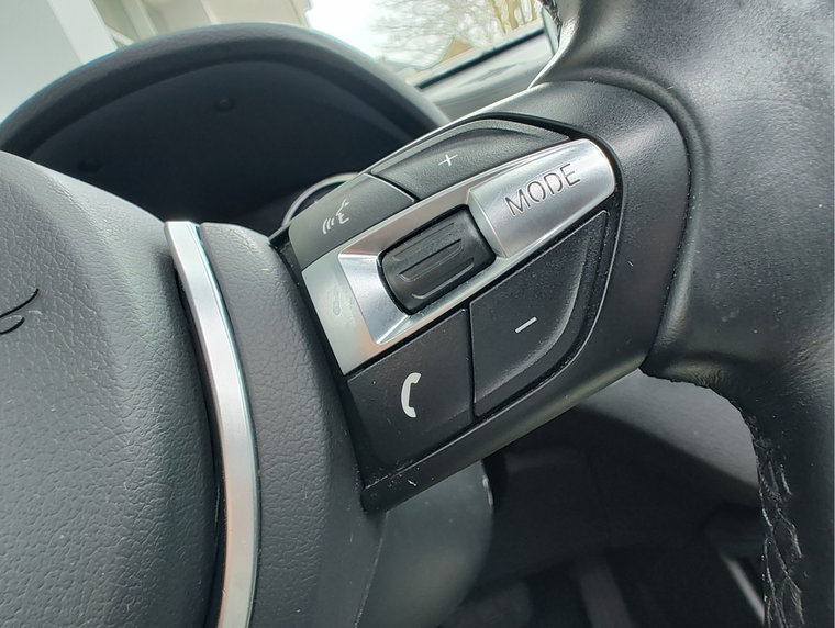 Vehicle Image 22