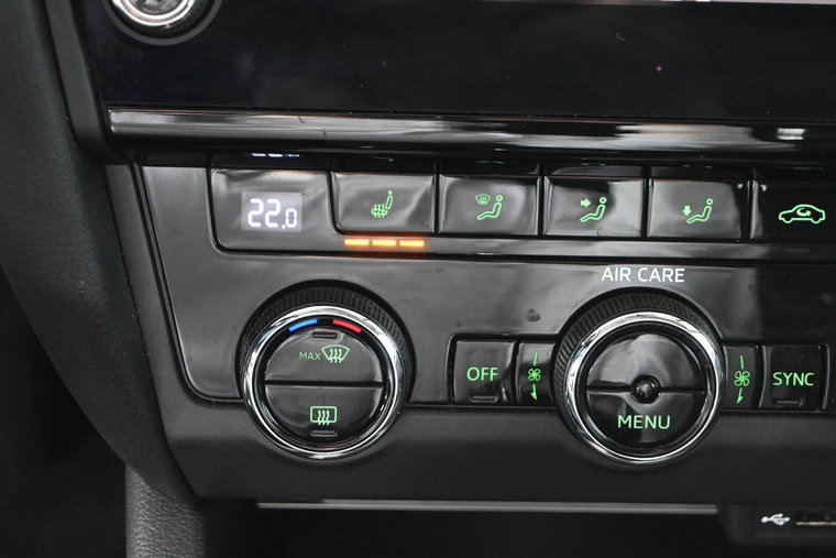 Vehicle Image 24