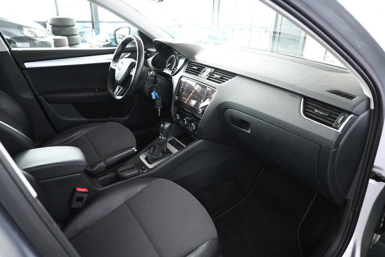 Vehicle Image 31