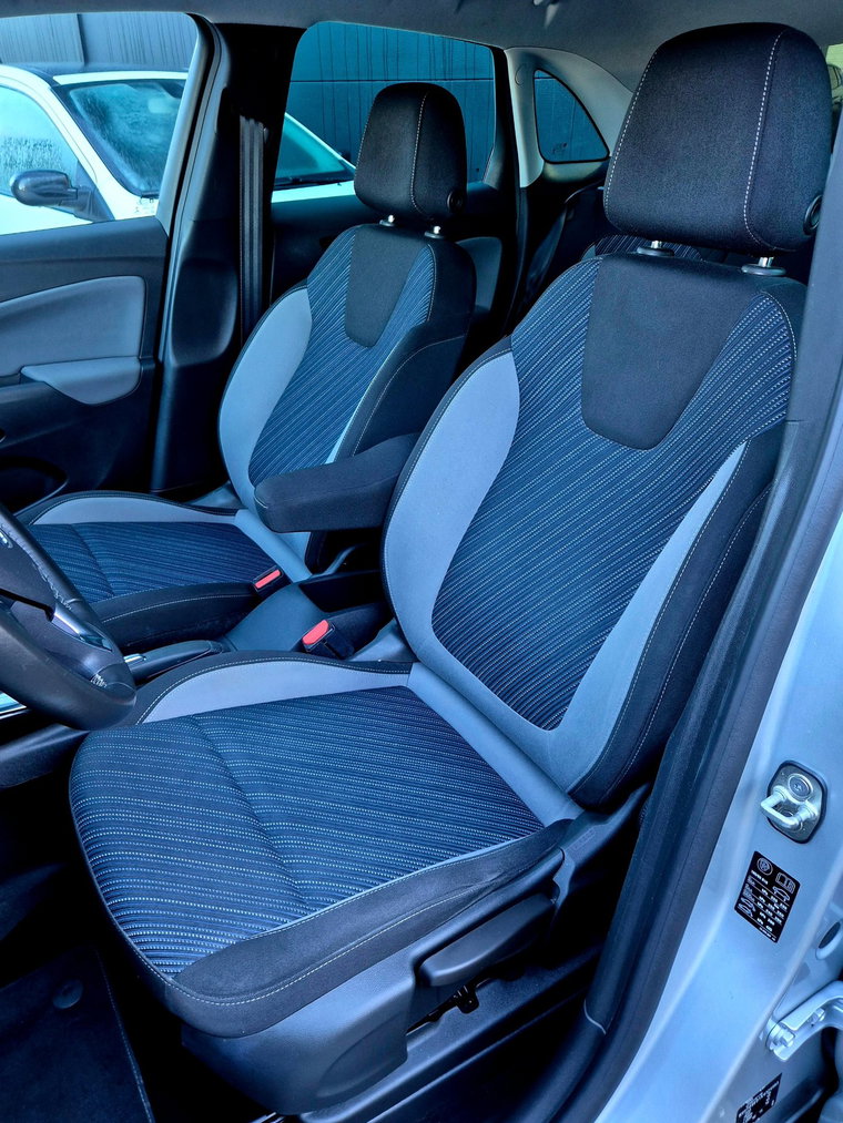 Vehicle Image 36