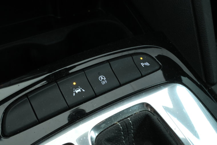 Vehicle Image 32