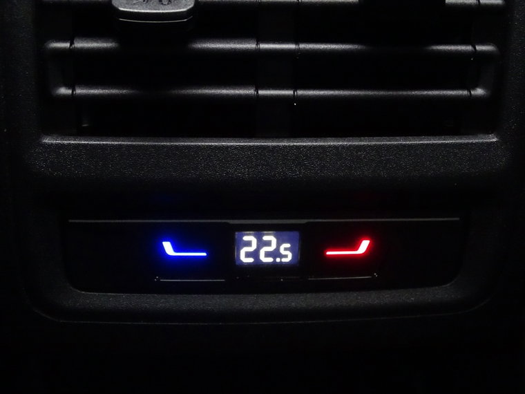 Vehicle Image 34