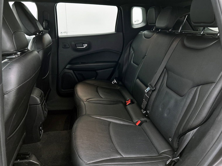 Vehicle Image 34