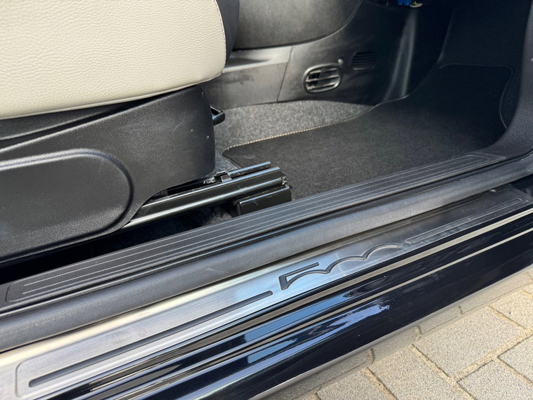 Vehicle Image 27