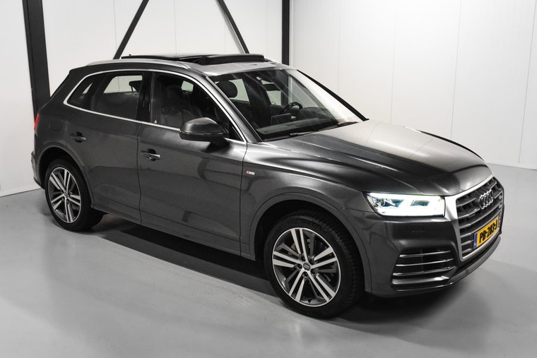 Vehicle Image 8