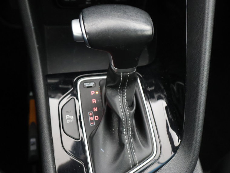 Vehicle Image 28