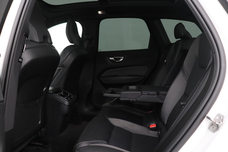 Vehicle Image 48