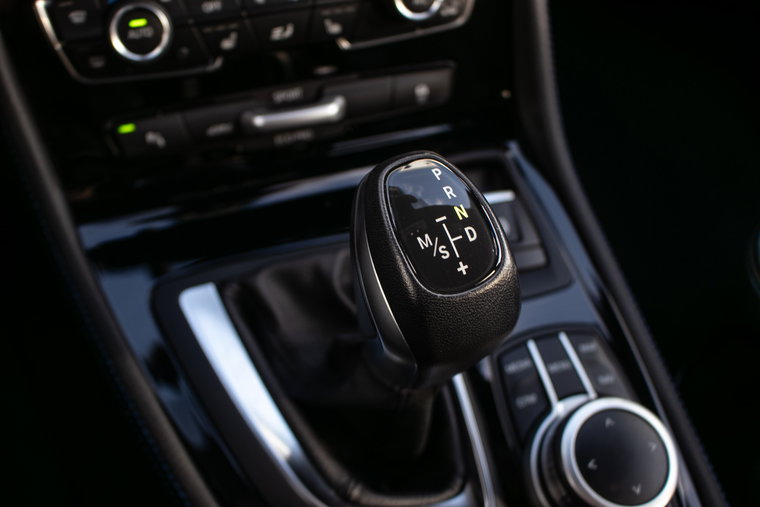 Vehicle Image 25