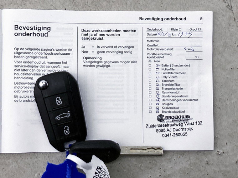 Vehicle Image 32