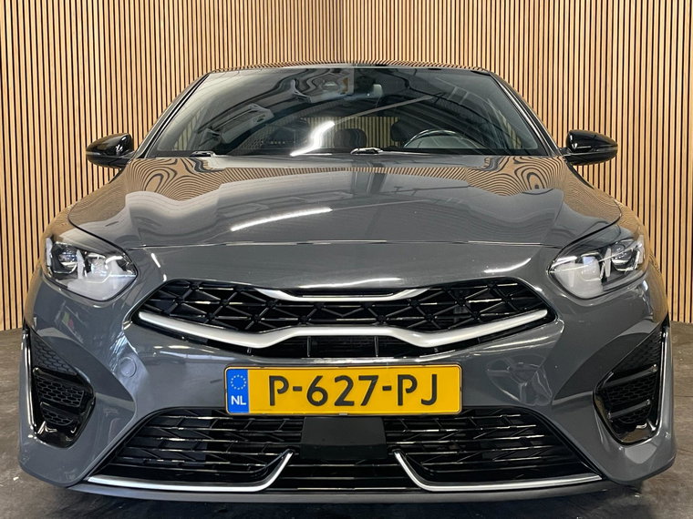 Vehicle Image 38