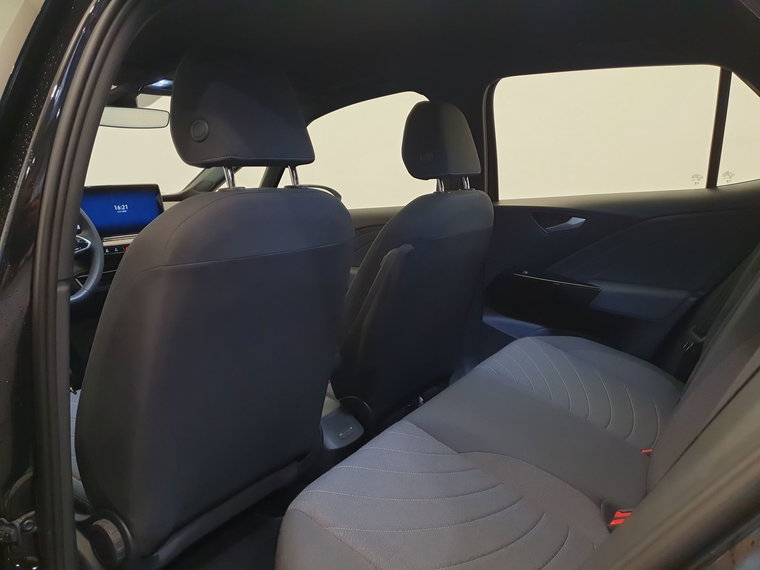 Vehicle Image 26