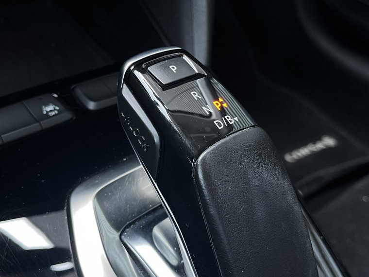 Vehicle Image 24