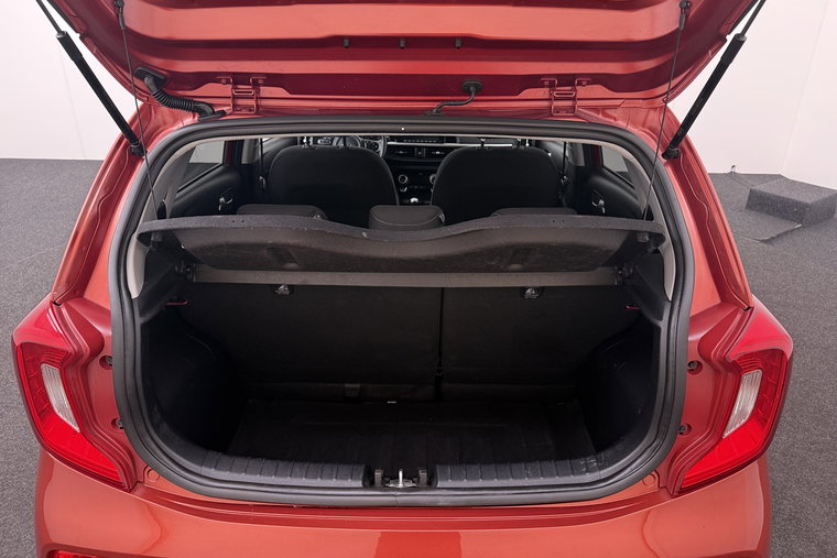Vehicle Image 13