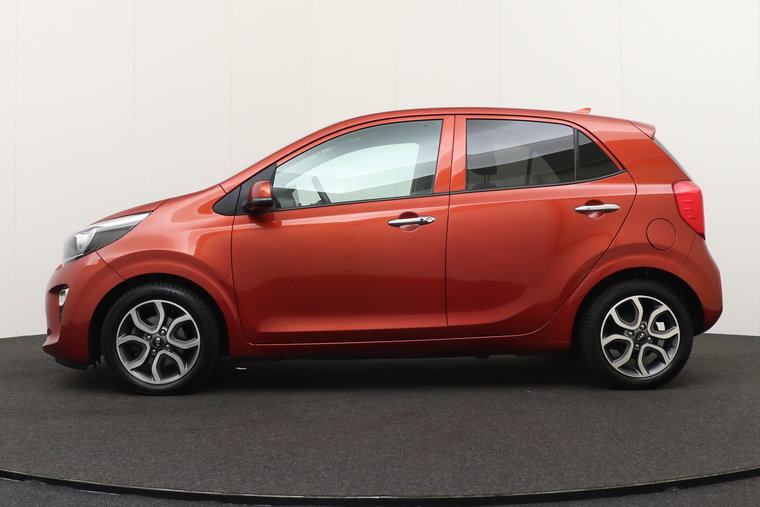 Vehicle Image 5