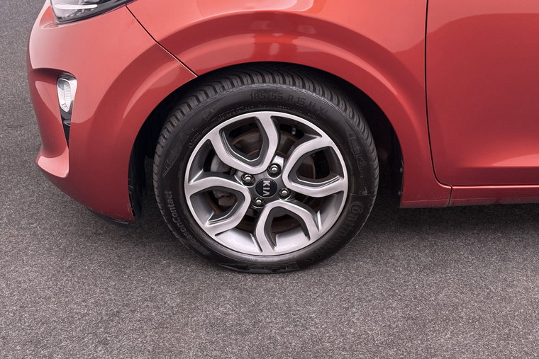 Vehicle Image 7