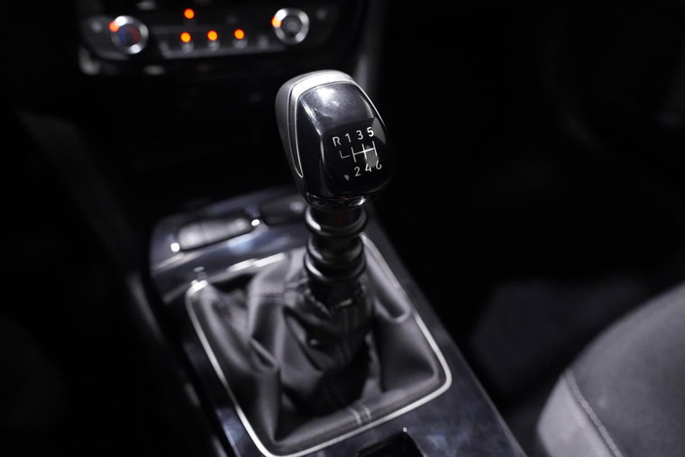 Vehicle Image 38
