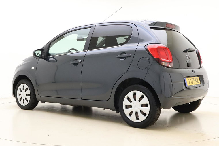 Vehicle Image 12
