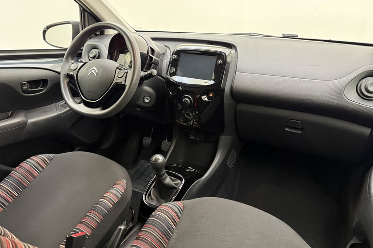 Vehicle Image 15