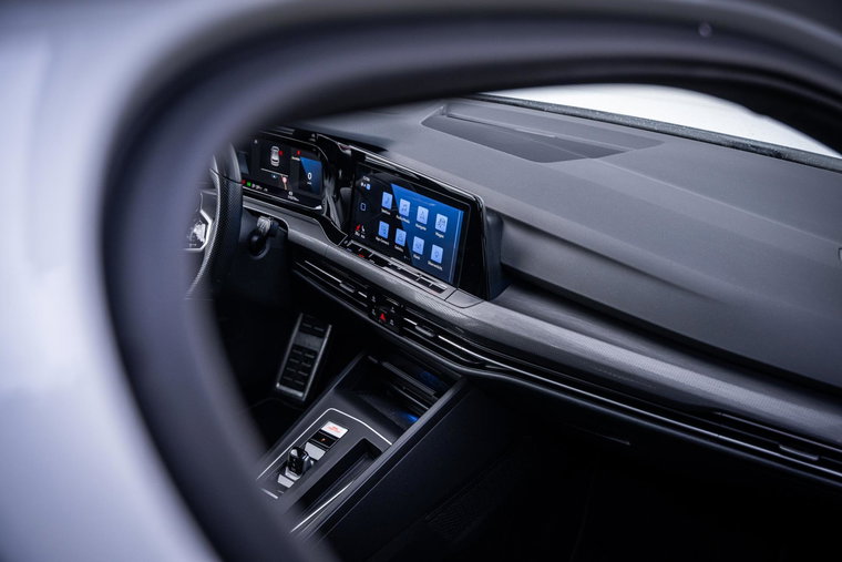 Vehicle Image 35