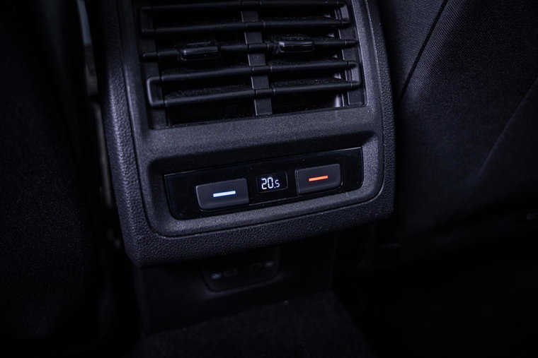 Vehicle Image 50