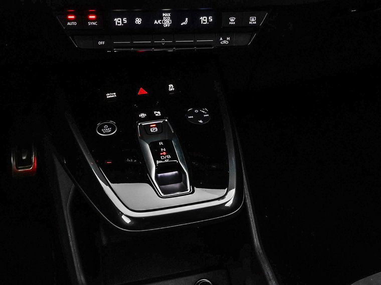 Vehicle Image 37