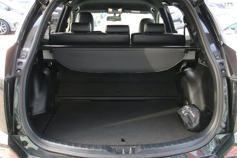 Vehicle Image 22