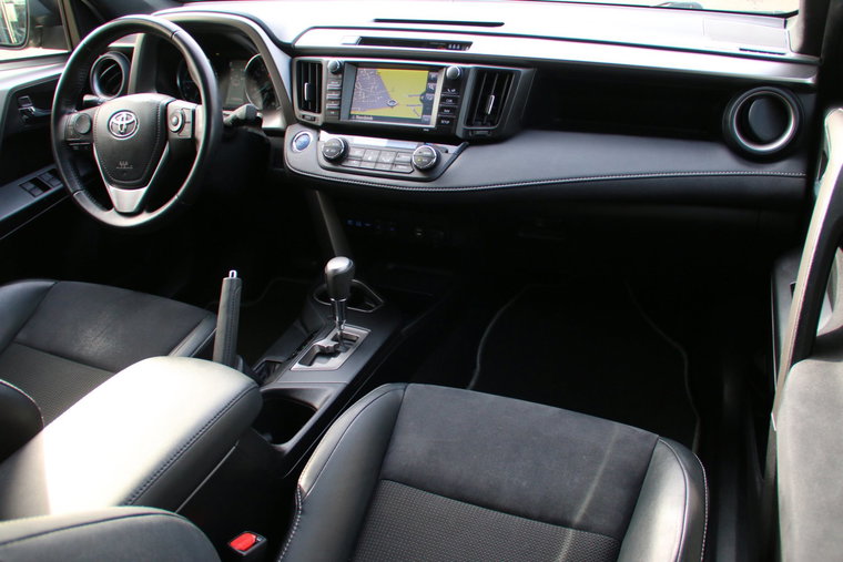 Vehicle Image 11