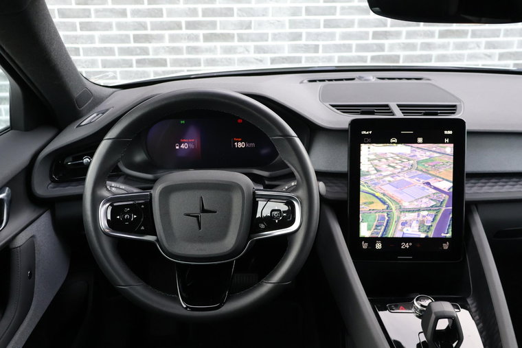 Vehicle Image 16
