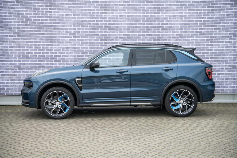 Vehicle Image 8