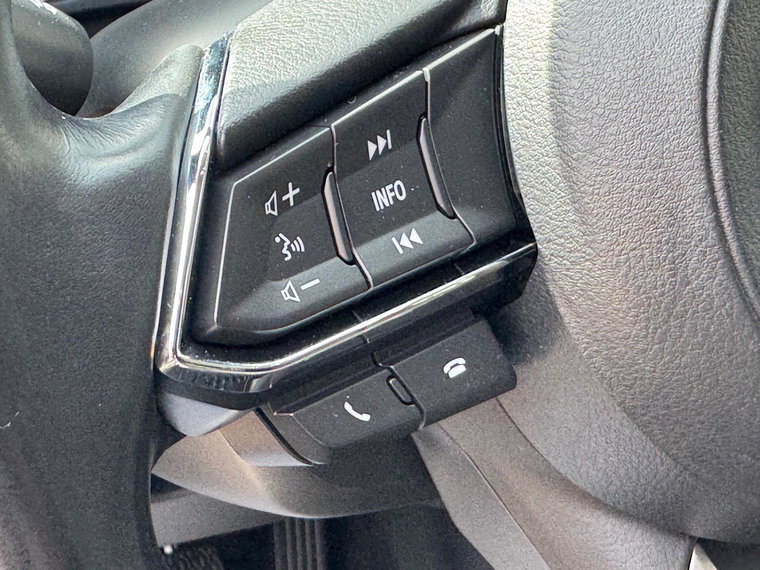 Vehicle Image 23
