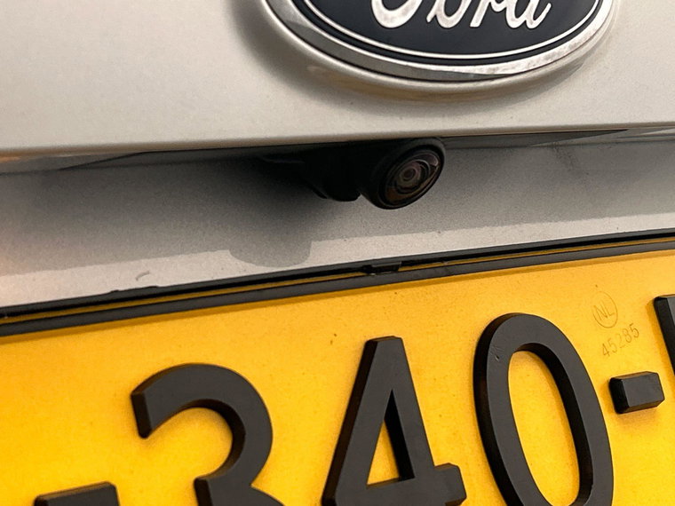 Vehicle Image 38
