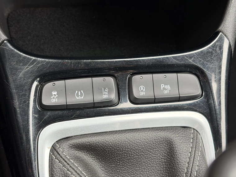 Vehicle Image 26