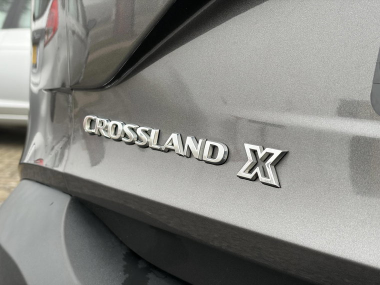 Vehicle Image 43