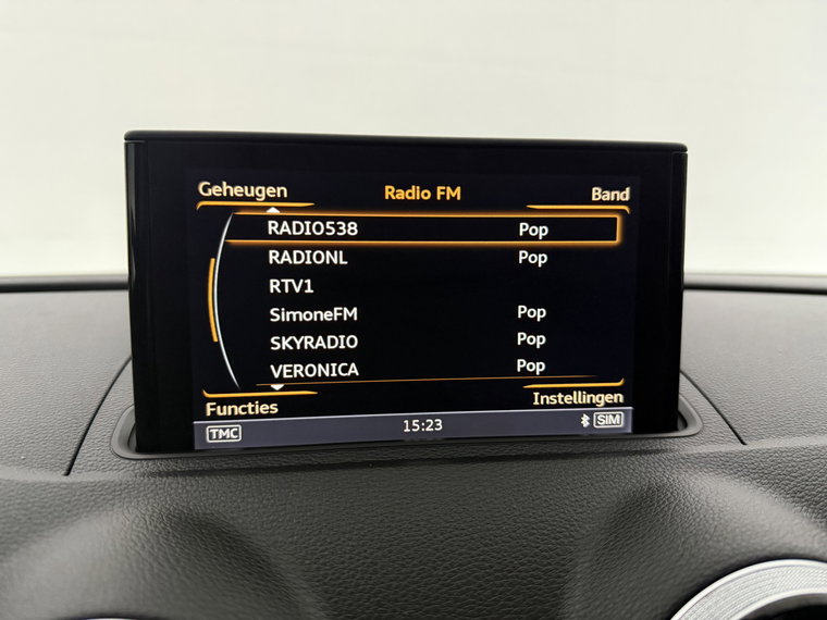 Vehicle Image 30