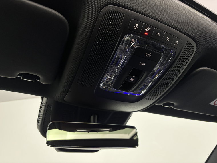 Vehicle Image 37