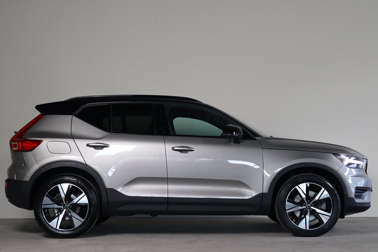 Vehicle Image 35