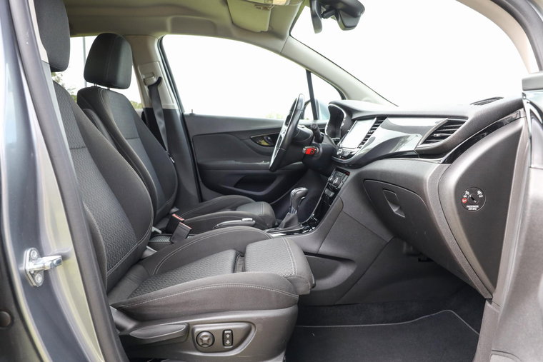 Vehicle Image 12